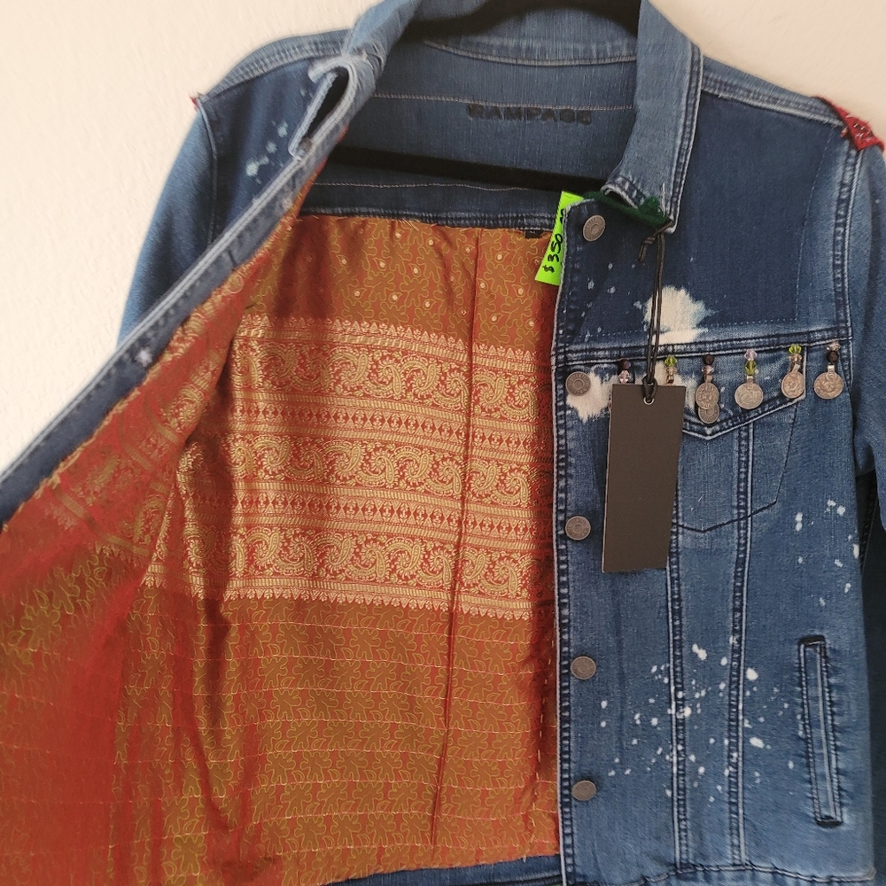 Jeans jacket vintage with patches with lining 🥰